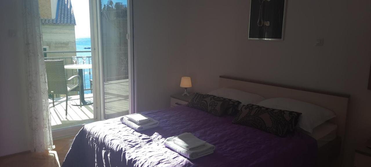 Apartments Villa Beba คอมีชา ภายนอก รูปภาพ