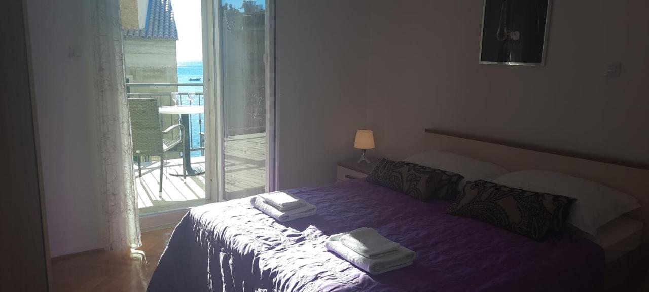 Apartments Villa Beba คอมีชา ภายนอก รูปภาพ